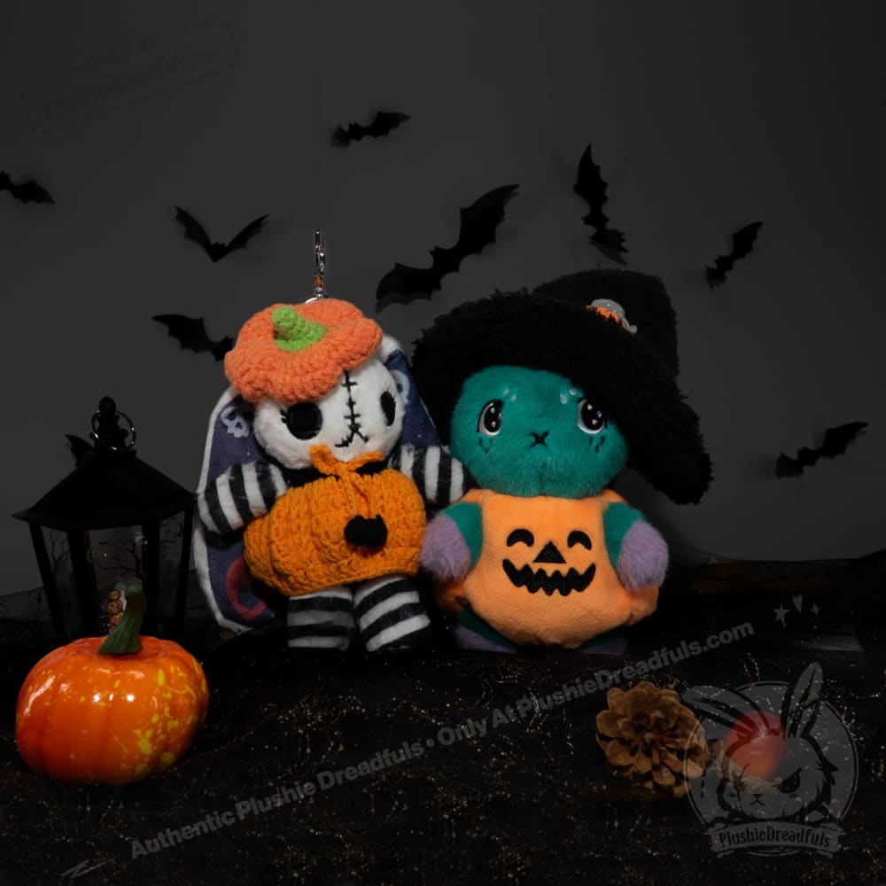Mini Halloween Outfit (Random)