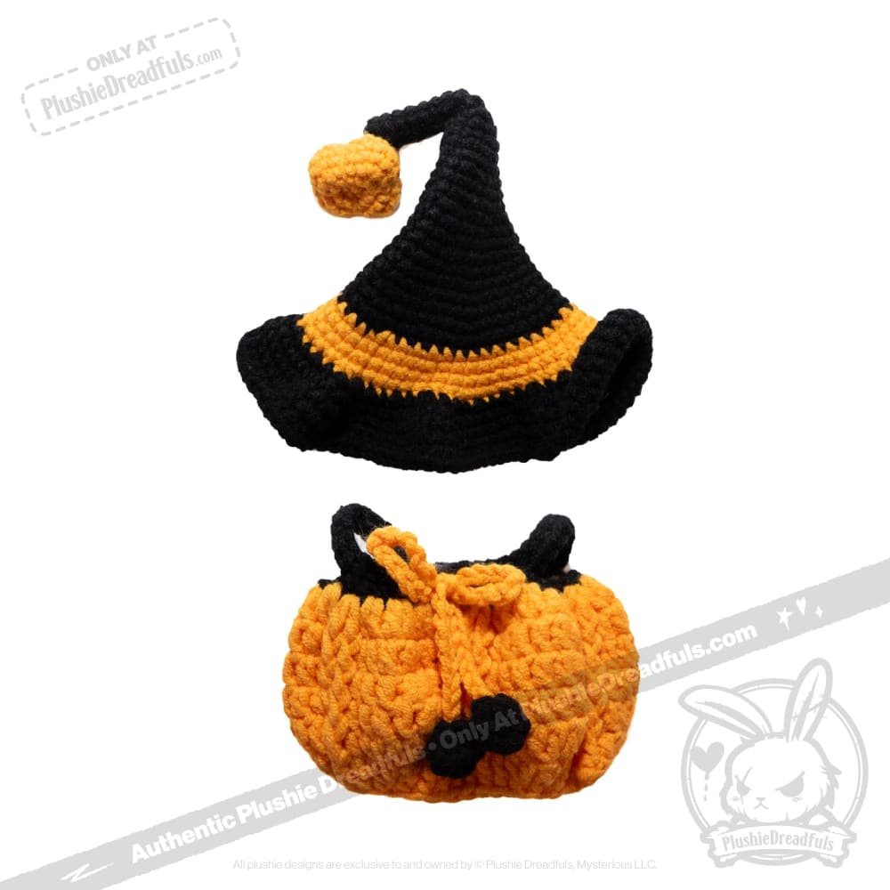 Mini Halloween Outfit (Random)