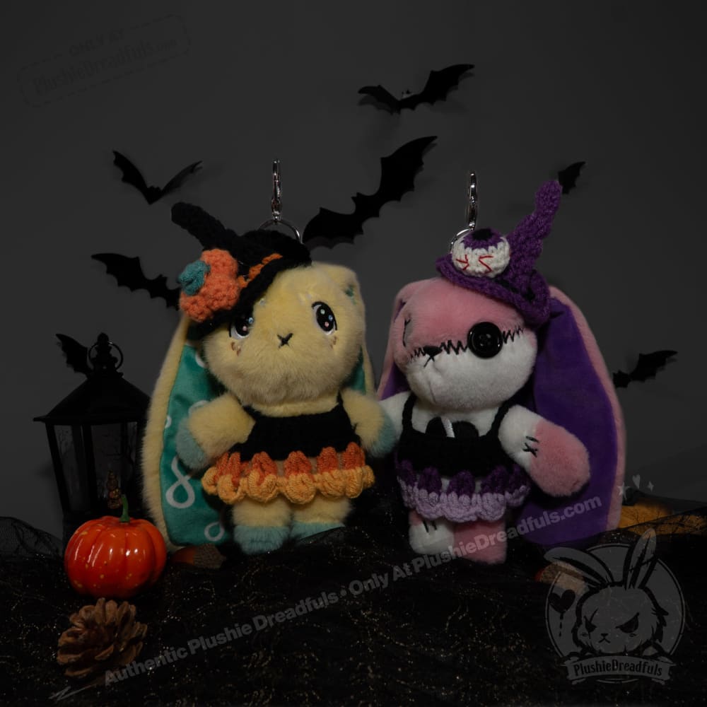 Mini Halloween Outfit (Random)