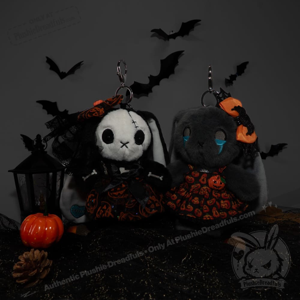 Mini Halloween Outfit (Random)