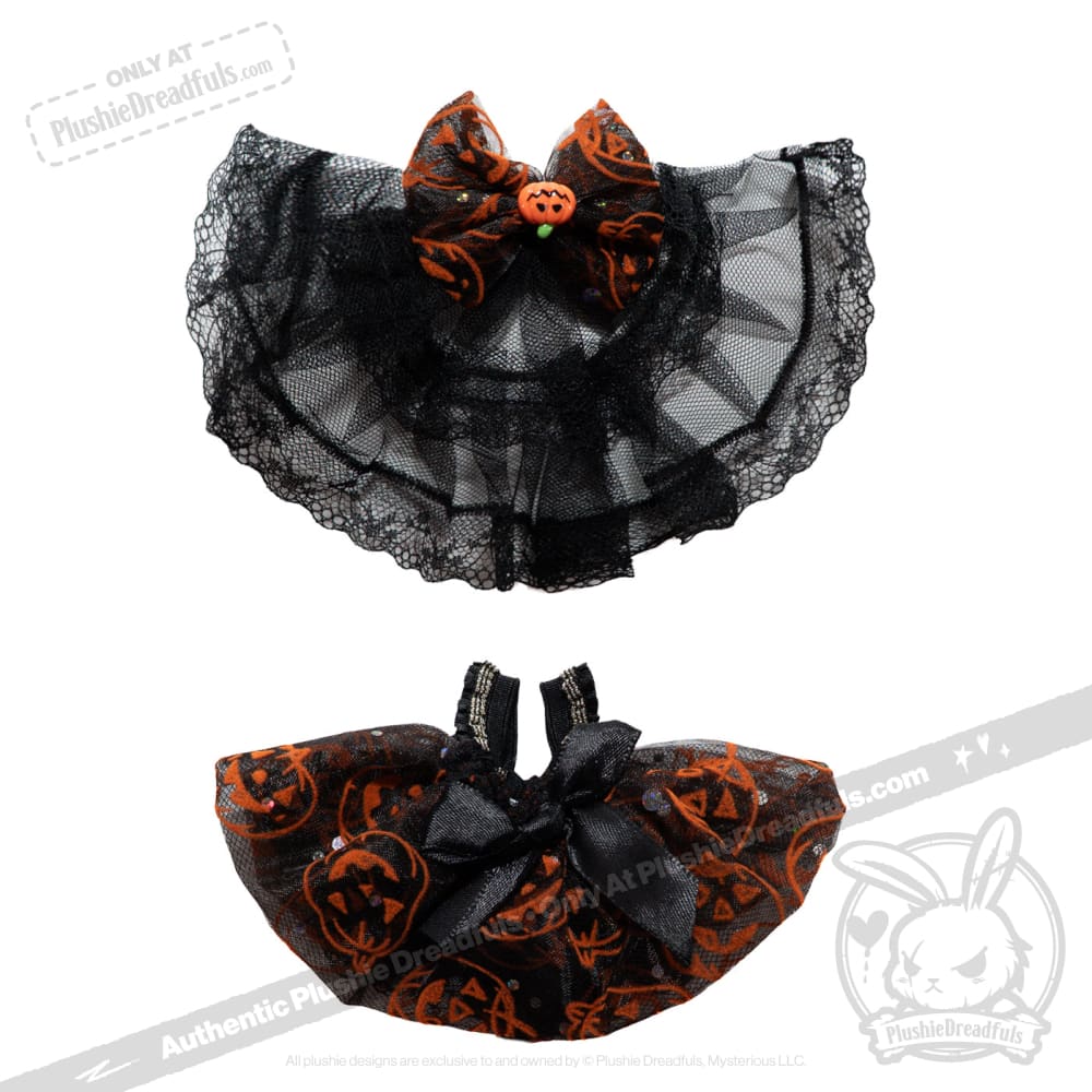Mini Halloween Outfit (Random)